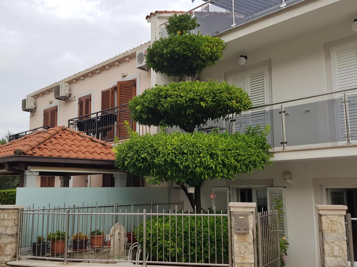 Rooms & Apartments Barisic Mlini Εξωτερικό φωτογραφία